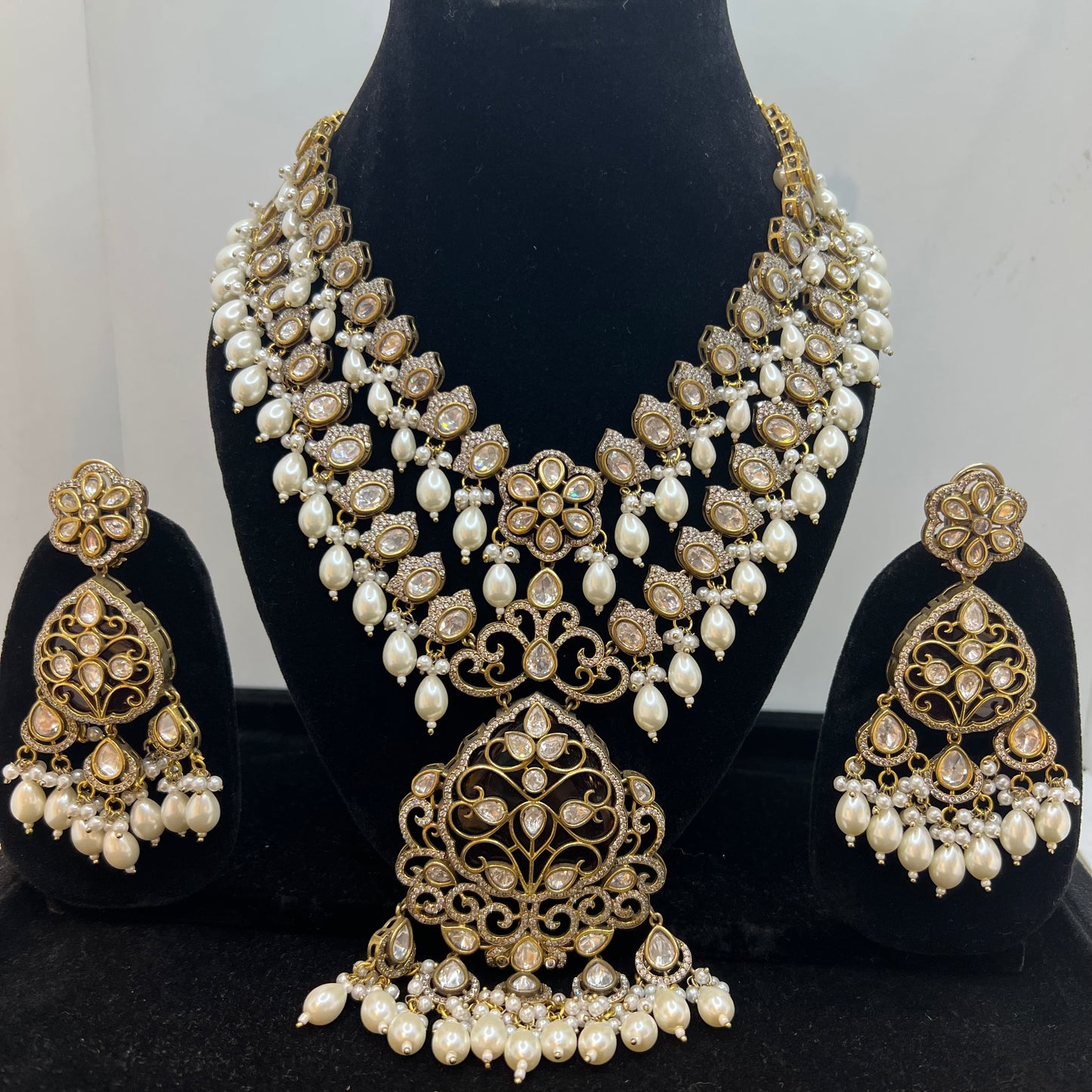 White Pearl Moissanite Nita Ambani Polki Set