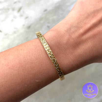 Gold Textured Bracelet