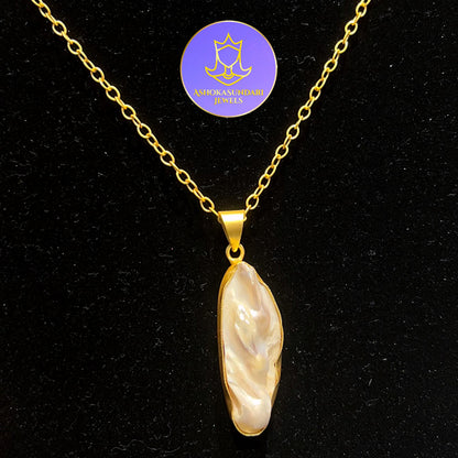 Baroque Pearl Pendant Necklace