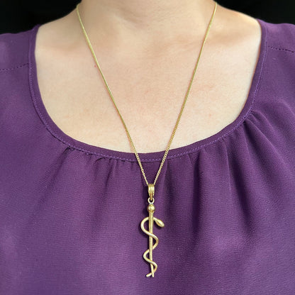 Serpent’s Beauty Spell Pendant Chain